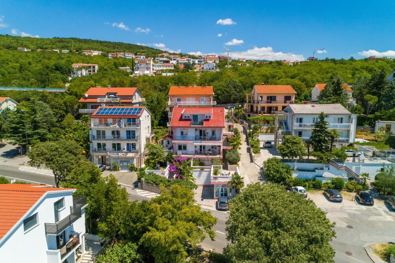 Apartments With A Parking Space Crikvenica - 5478 外观 照片