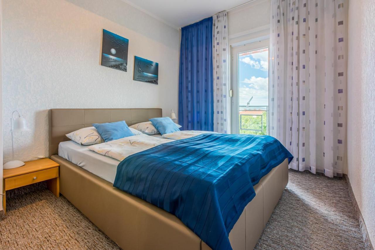 Apartments With A Parking Space Crikvenica - 5478 外观 照片