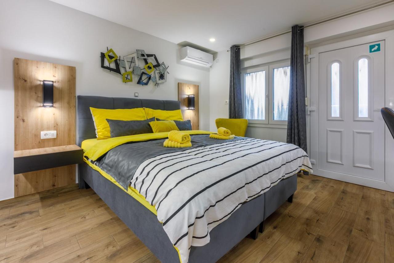 Apartments With A Parking Space Crikvenica - 5478 外观 照片